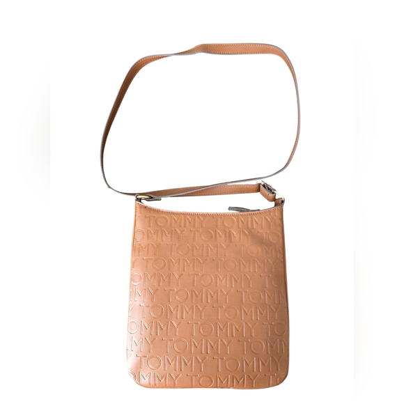Tommy Hilfiger Signature Crossbody Bag - Picture 4 of 7